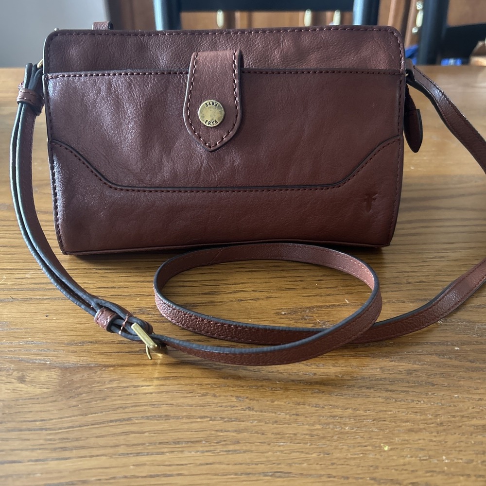 Frye Lucy Brown Leather Women's Crossbody Bag Adjustable Strap Snap Closure